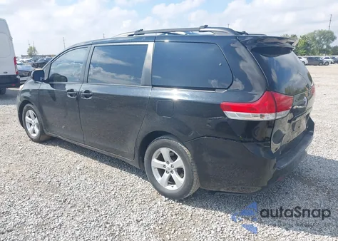 2011 Toyota Sienna Le V6 из США, поврежденный, VIN 5TDKK3DC2BS039875